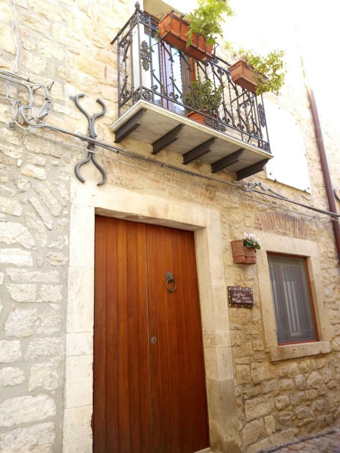 Hotel Casa Padre Jerone Gangi Exterior foto