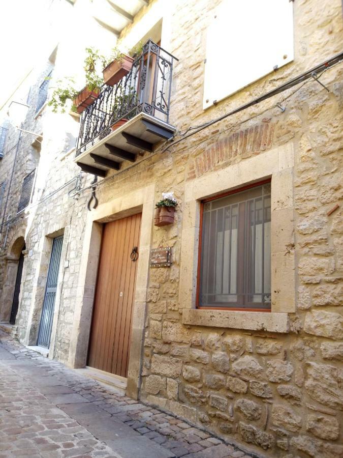 Hotel Casa Padre Jerone Gangi Exterior foto